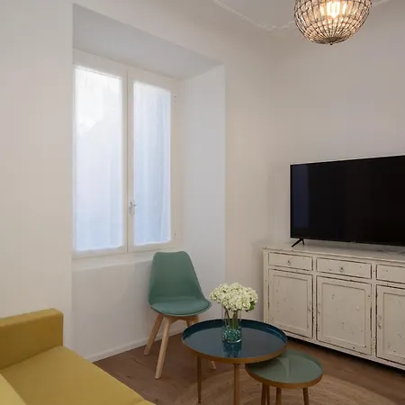 La Casa Del Viaggiatore * Savona