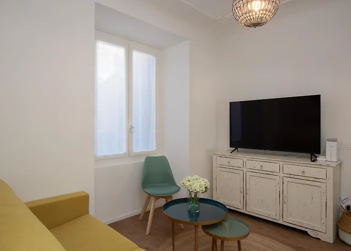 La Casa Del Viaggiatore * Savona